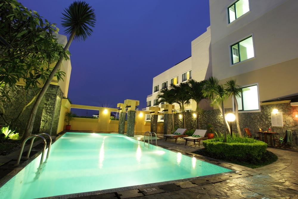 Hotel Ibis Malioboro Jogyakarta Zewnętrze zdjęcie