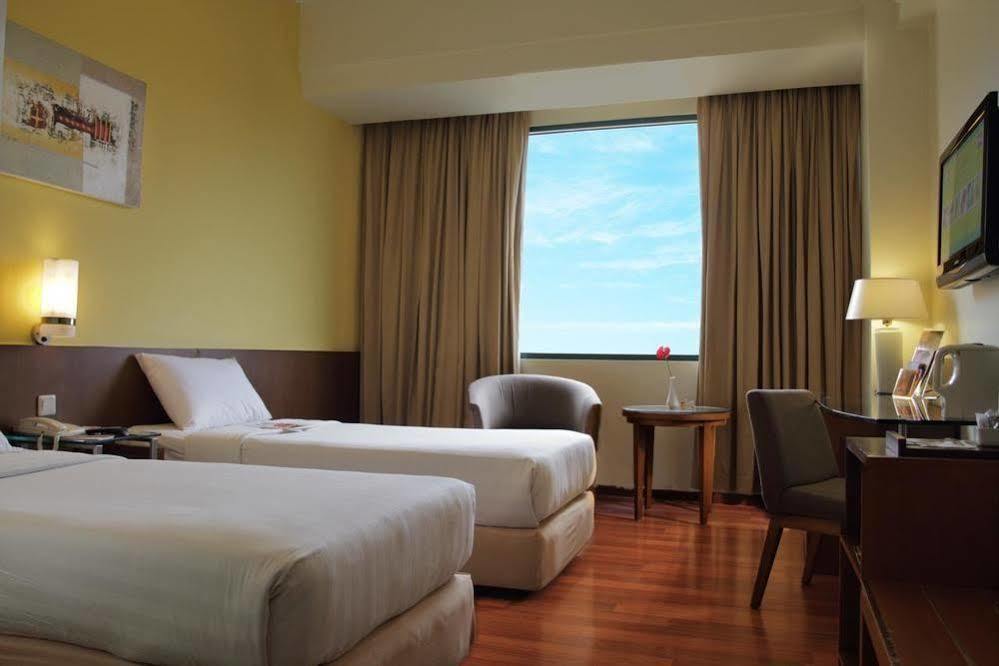 Hotel Ibis Malioboro Jogyakarta Zewnętrze zdjęcie